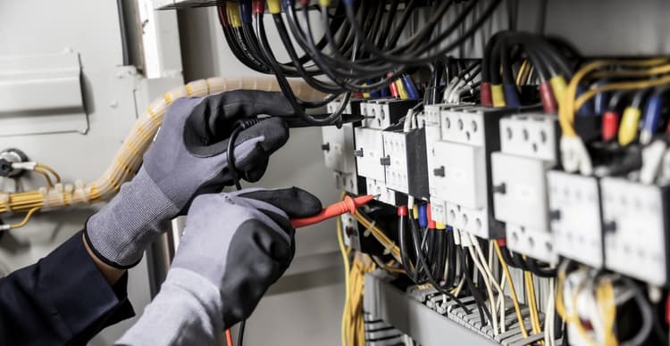 Field Service industry img
